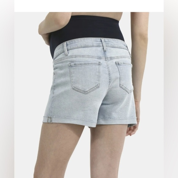 Small(4-6) Time and Tru Light Blue Jean Maternity Shorts - Picture 3 of 11